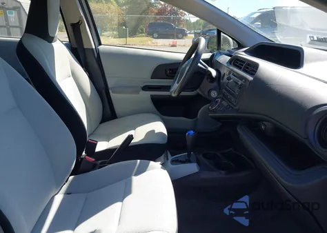 2014 Toyota Prius C One из США, поврежденный, VIN JTDKDTB37E1061272